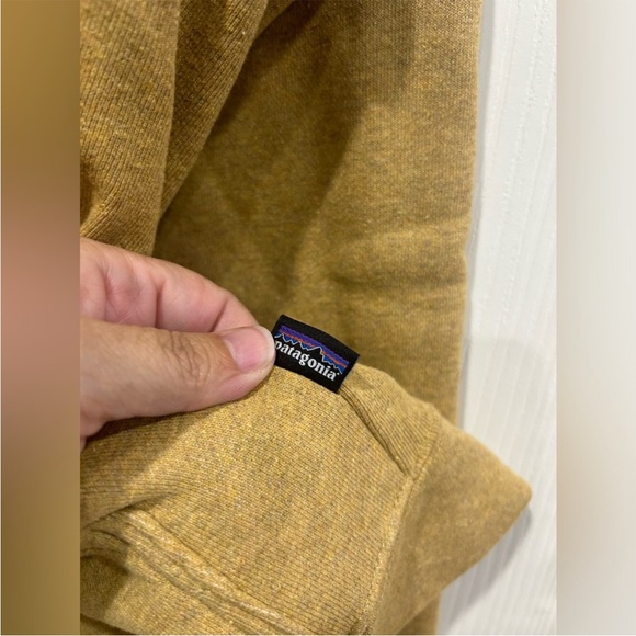 Patagonia Men's L Large Unity Fitz Uprisal Hoodie Pufferfish Gold Yellow NWT - Picture 8 of 13